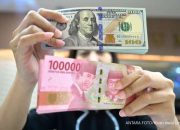 Rupiah melemah ke Rp16.810, pasar menantikan data pertumbuhan ekonomi RI