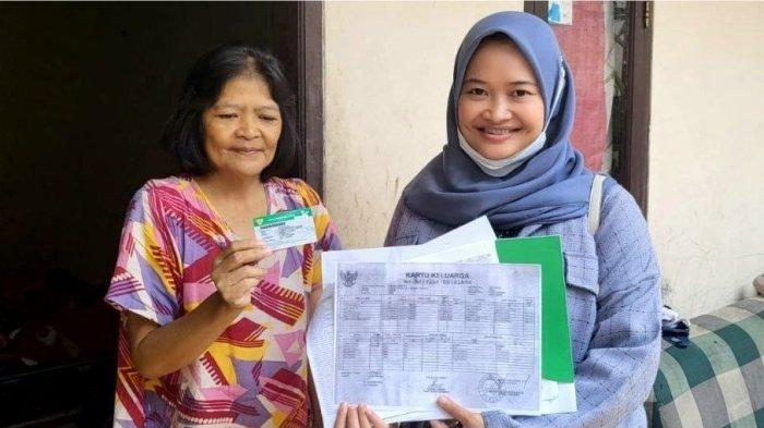 Tim BPJS Kesehatan melakukan pembaruan data peserta PBI