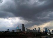 Prediksi Cuaca Jakarta Akhir Pekan, Masih Hujan Lebat?