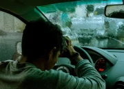 Barang yang Harus Dibawa Pengendara Saat Hujan Turun